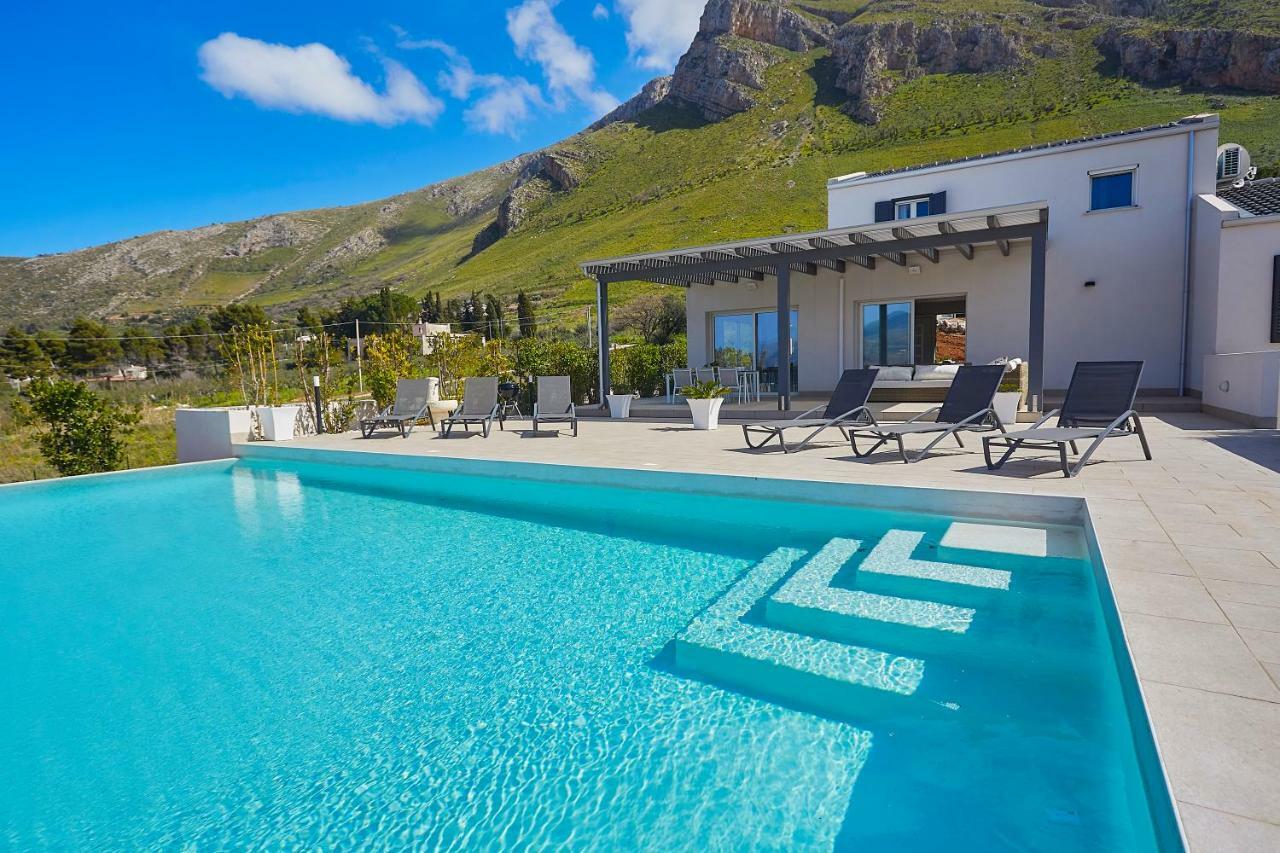 Villa Biancolilla カステッランマーレ・デル・ゴルフォ エクステリア 写真