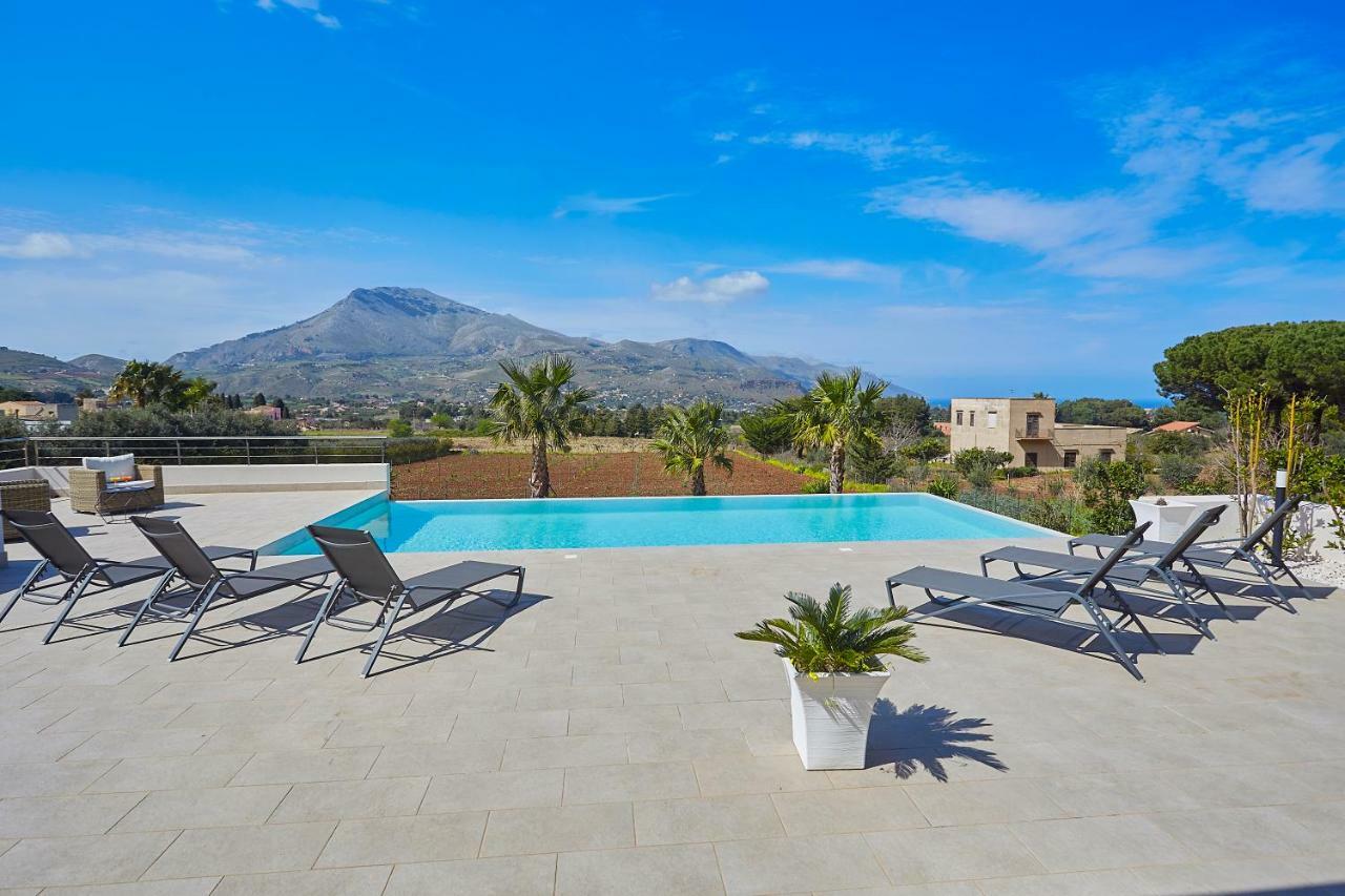 Villa Biancolilla カステッランマーレ・デル・ゴルフォ エクステリア 写真